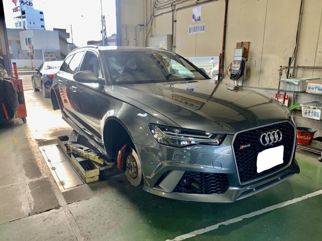 Audi RS6 Avant タイヤ交換【姫路市 新車 車検 修理 板金 取付お任せください】 | 中央自動車工業株式会社